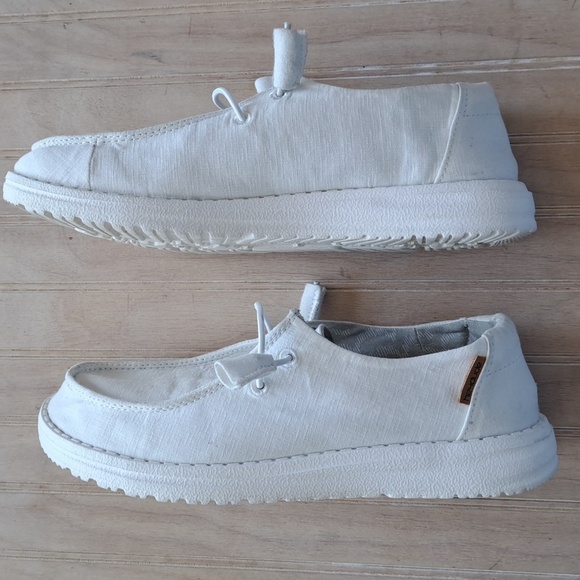 Hey Dude Chambray White Wendy Comfort Lightweight Causal Canvas Slip On - Picture 7 of 10